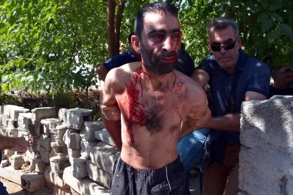 Son dakika haber! ADANA BABASI VE AĞABEYİNİ ÖLDÜREN ZANLI, DAHA ÖNCE DE POLİSE SALDIRMIŞ Son dakika haber! ADANA BABASI VE AĞABEYİNİ ÖLDÜREN ZANLI, DAHA ÖNCE DE POLİSE SALDIRMIŞ