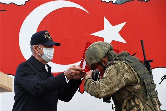 bakan akar pence simsek ve pence yildirim 8 14105026 o
