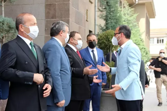 AFYONKARAHİSAR - Gençlik ve Spor Bakanı Kasapoğlu, Afyonkarahisar Valiliğini ziyaret etti AFYONKARAHİSAR - Gençlik ve Spor Bakanı Kasapoğlu, Afyonkarahisar Valiliğini ziyaret etti