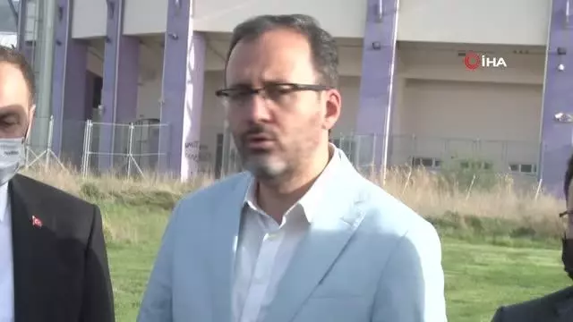 Bakan Kasapoğlu: 'Türkiye'nin en donanımlı spor lisesini Afyonkarahisar'a yapacağız' Bakan Kasapoğlu: 'Türkiye'nin en donanımlı spor lisesini Afyonkarahisar'a yapacağız'