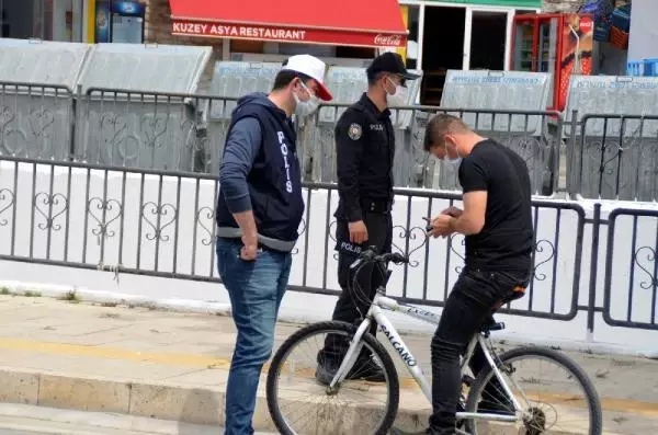 Bodrum plajları 'tam kapanmada' turistlere kaldı Bodrum plajları 'tam kapanmada' turistlere kaldı