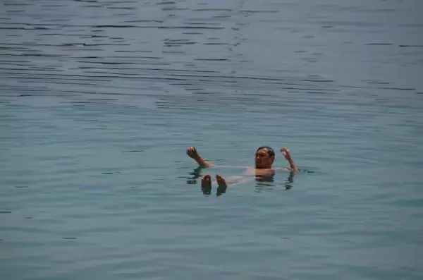 Bodrum plajları 'tam kapanmada' turistlere kaldı Bodrum plajları 'tam kapanmada' turistlere kaldı