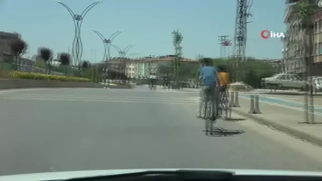 Son dakika haberleri | Boş caddeler bisikletli çocuklara kaldı