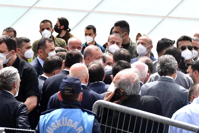 Son dakika haber! Cumhurbaşkanı Erdoğan, Ümraniye Belediye Başkanı Yıldırım'ın babasının cenazesine katıldı