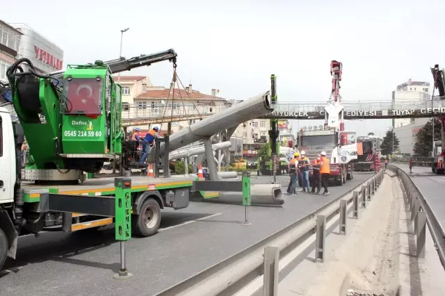 E-5 Büyükçekmece-Silivri istikameti trafiğe kapatıldı E-5 Büyükçekmece-Silivri istikameti trafiğe kapatıldı