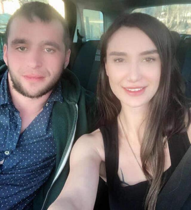 Emre Aşık'tan eşi Yağmur Sarnıç'la ilgili korkunç iddia: Çocuklarımızı istismar ediyor Emre Aşık'tan eşi Yağmur Sarnıç'la ilgili korkunç iddia: Çocuklarımızı istismar ediyor