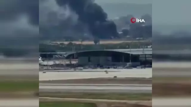 İsrail'de Ben Gurion Uluslararası Havaalanı yakınlarında yangın İsrail'de Ben Gurion Uluslararası Havaalanı yakınlarında yangın