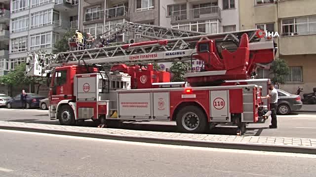 İzmir'de görme engelli kediye nefes kesen kurtarma operasyonu İzmir'de görme engelli kediye nefes kesen kurtarma operasyonu