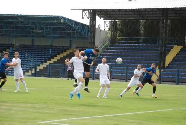 Karacabey Belediyespor - Turgutluspor: 0-0 Karacabey Belediyespor - Turgutluspor: 0-0