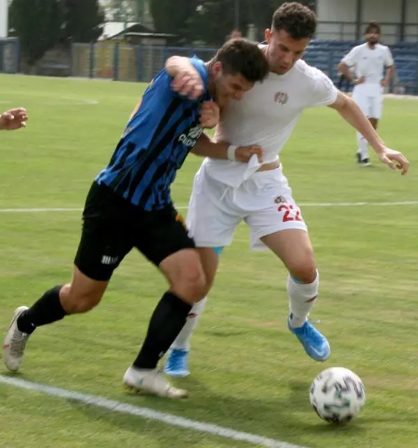 Karacabey Belediyespor - Turgutluspor: 0-0 Karacabey Belediyespor - Turgutluspor: 0-0