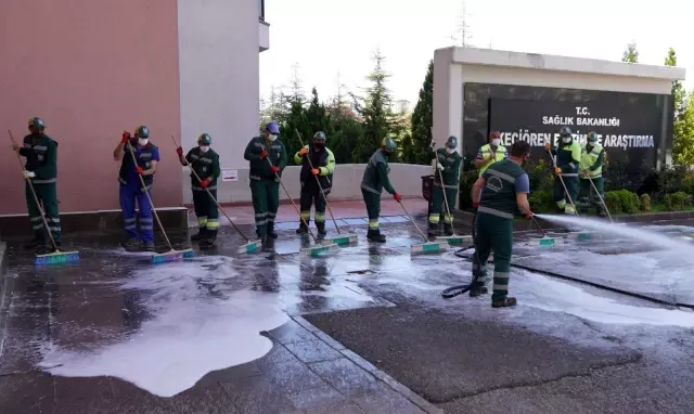 Keçiören'deki hastanelerin temizlik çalışmaları devam ediyor Keçiören'deki hastanelerin temizlik çalışmaları devam ediyor
