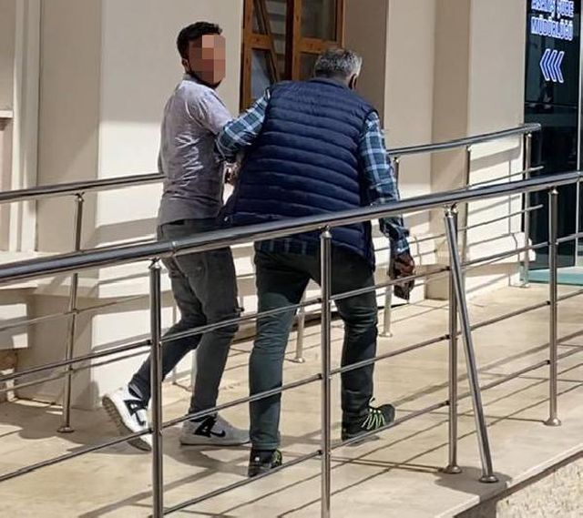 Kuzenini öldürdü, yengesini yaraladı; 'Bu alemde kral benim' dedi - Yeniden Kuzenini öldürdü, yengesini yaraladı; 'Bu alemde kral benim' dedi - Yeniden