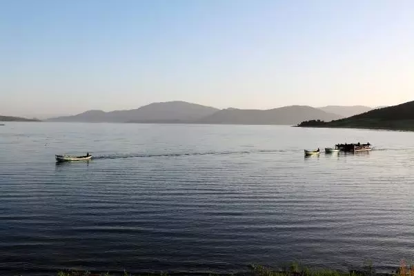 ISPARTA MADA ADASI'NDA YAŞAYANLARININ SALLA YAYLAYA GÖÇÜ BAŞLADI ISPARTA MADA ADASI'NDA YAŞAYANLARININ SALLA YAYLAYA GÖÇÜ BAŞLADI