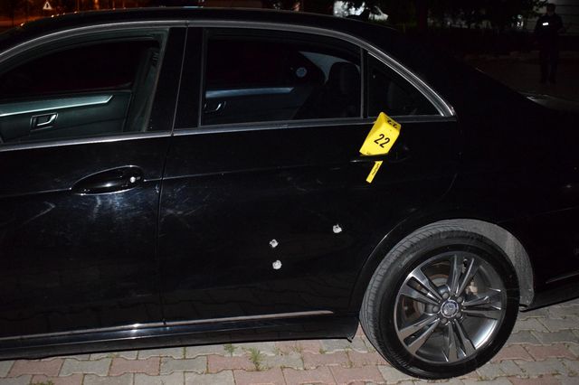 Malatya'da iki ayrı olayda 1 kişi yaralandı, çok sayıda araç da isabet aldı Malatya'da iki ayrı olayda 1 kişi yaralandı, çok sayıda araç da isabet aldı