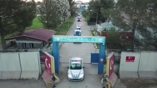 ŞANLIURFA - Şanlıurfa merkezli uyuşturucu operasyonunda 13 şüpheli yakalandı ŞANLIURFA - Şanlıurfa merkezli uyuşturucu operasyonunda 13 şüpheli yakalandı