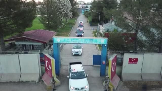 ŞANLIURFA - Şanlıurfa merkezli uyuşturucu operasyonunda 13 şüpheli yakalandı ŞANLIURFA - Şanlıurfa merkezli uyuşturucu operasyonunda 13 şüpheli yakalandı