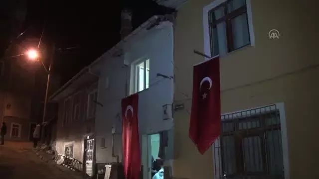 Şehit Piyade Uzman Çavuş Ahmet Asan'ın ailesine acı haber verildi Şehit Piyade Uzman Çavuş Ahmet Asan'ın ailesine acı haber verildi