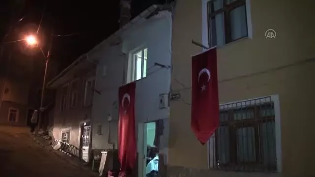 Şehit Piyade Uzman Çavuş Ahmet Asan'ın ailesine acı haber verildi Şehit Piyade Uzman Çavuş Ahmet Asan'ın ailesine acı haber verildi