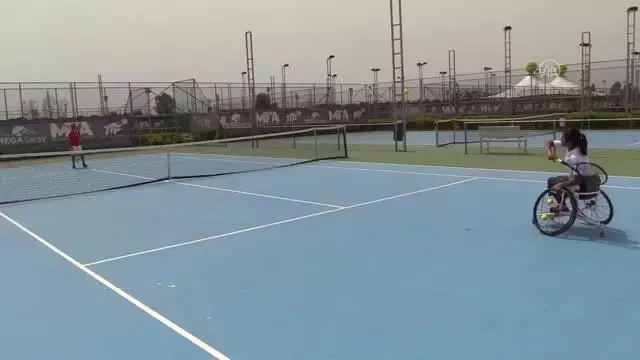 Şırnaklı 14 yaşındaki Zeliha Aksak, tekerlekli sandalye teniste uluslararası turnuvalarda boy gösteriyor