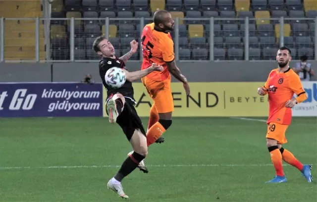 Süper Lig: Gençlerbirliği: 0 Galatasaray: 1 (İlk yarı) Süper Lig: Gençlerbirliği: 0 Galatasaray: 1 (İlk yarı)