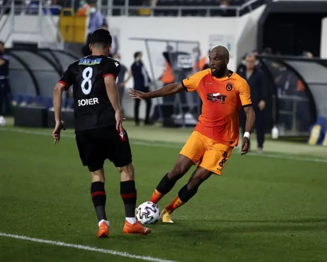 Süper Lig: Gençlerbirliği: 0 Galatasaray: 1 (İlk yarı) Süper Lig: Gençlerbirliği: 0 Galatasaray: 1 (İlk yarı)