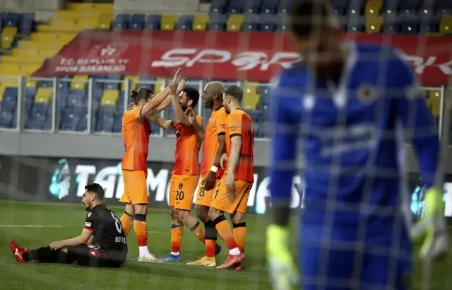 Süper Lig: Gençlerbirliği: 0 - Galatasaray: 2 (Maç sonucu) Süper Lig: Gençlerbirliği: 0 - Galatasaray: 2 (Maç sonucu)