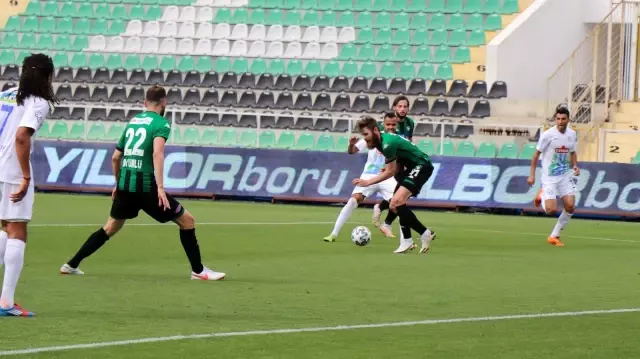 Süper Lig: Y. Denizlispor: 0 Çaykur Rizespor: 0 (İlk yarı) Süper Lig: Y. Denizlispor: 0 Çaykur Rizespor: 0 (İlk yarı)