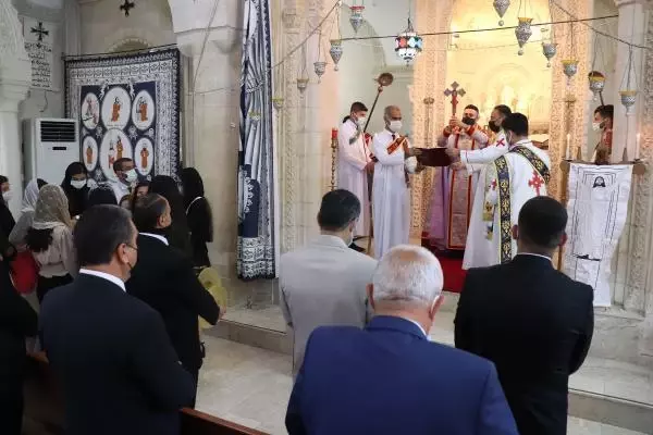 SÜRYANİLER, PASKALYA BAYRAMI AYİNİNDE KORONAVİRÜS İÇİN DUA ETTİ SÜRYANİLER, PASKALYA BAYRAMI AYİNİNDE KORONAVİRÜS İÇİN DUA ETTİ