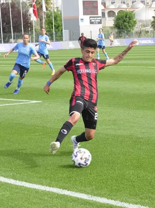 SPOR Turkcell Kadın Futbol Ligi'nde ilk finalist Fatih Vatanspor SPOR Turkcell Kadın Futbol Ligi'nde ilk finalist Fatih Vatanspor