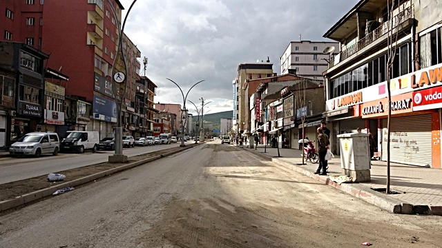 Yüksekova'da korona virüs kısıtlaması devam ediyor