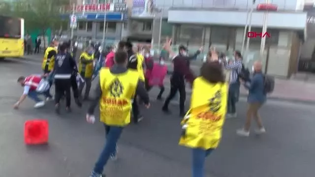 Son dakika haberleri: 1 MAYIS'TA GÖZALTINA ALINAN 256 KİŞİYE, 888 BİN LİRA CEZA Son dakika haberleri: 1 MAYIS'TA GÖZALTINA ALINAN 256 KİŞİYE, 888 BİN LİRA CEZA