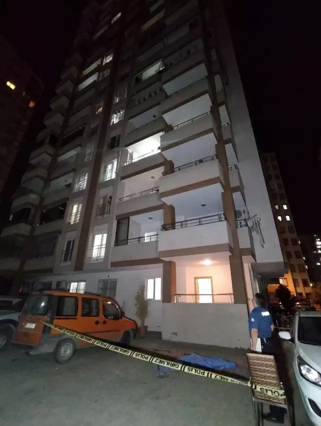 Son dakika haberleri | 13'üncü kattan aşağı düşen çocuk hayatını kaybetti Son dakika haberleri | 13'üncü kattan aşağı düşen çocuk hayatını kaybetti