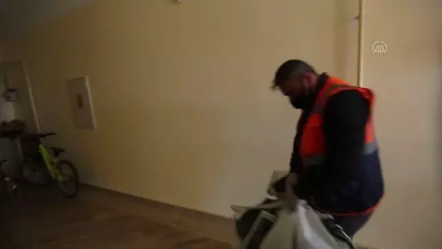 58 bin aile evde fidan yetiştirerek belediyenin aile ormanında toprakla buluşturacak 58 bin aile evde fidan yetiştirerek belediyenin aile ormanında toprakla buluşturacak