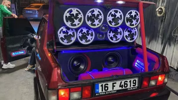 90 BİN TL'YE MODİFİYE ETTİĞİ OTOMOBİLİYLE 2'NCİ KEZ CEZA YEDİ