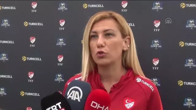 A Milli Kadın Futbol Takımı Teknik Direktörü Kıragası'ndan dünya kupası elemeleri değerlendirmesi A Milli Kadın Futbol Takımı Teknik Direktörü Kıragası'ndan dünya kupası elemeleri değerlendirmesi