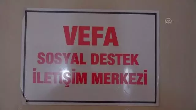 AFYONKARAHİSAR - 112 Acil Çağrı Merkezine gelen çağrı sayısı 'tam kapanmada' 3 kat arttı AFYONKARAHİSAR - 112 Acil Çağrı Merkezine gelen çağrı sayısı 'tam kapanmada' 3 kat arttı