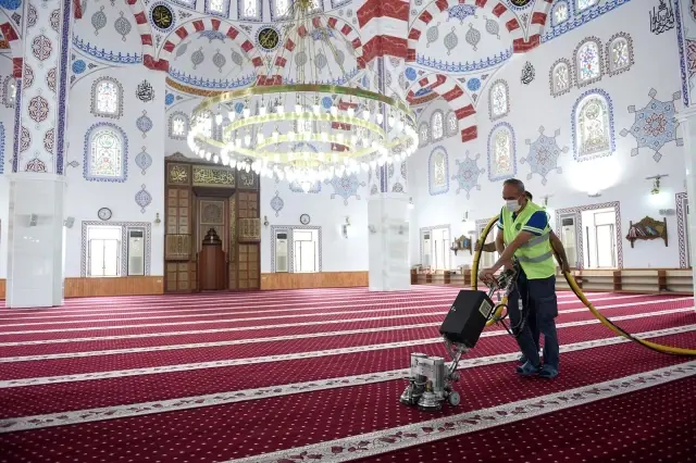 Akay: 'Kapanmayı hizmet için fırsata çevirdik' Akay: 'Kapanmayı hizmet için fırsata çevirdik'