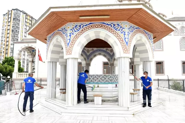Akay: 'Kapanmayı hizmet için fırsata çevirdik' Akay: 'Kapanmayı hizmet için fırsata çevirdik'