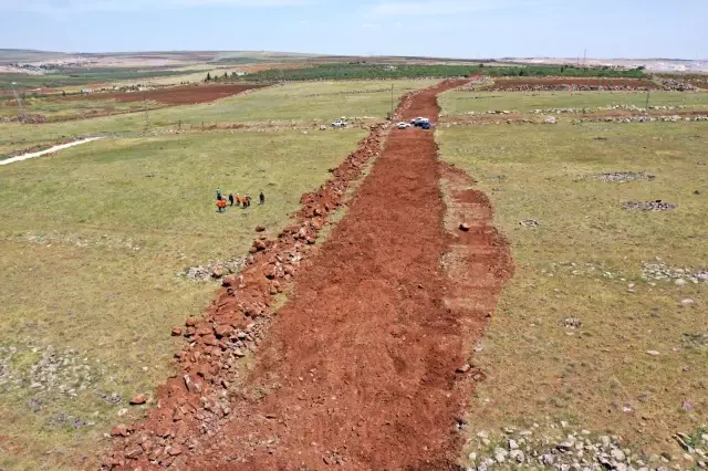 Akçakale'de doğalgaz çalışmaları başladı Akçakale'de doğalgaz çalışmaları başladı