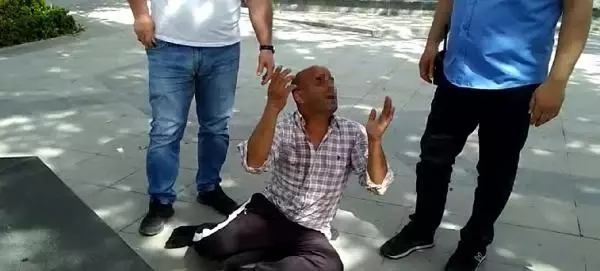 Son dakika haber: ÇORUM ALKOLLÜ OLARAK SOKAĞA ÇIKTI, POLİSE ZOR ANLAR YAŞATTI Son dakika haber: ÇORUM ALKOLLÜ OLARAK SOKAĞA ÇIKTI, POLİSE ZOR ANLAR YAŞATTI