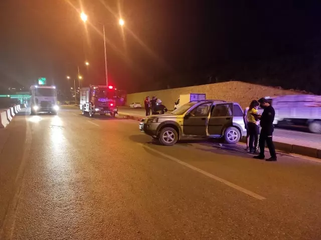 Alkollü sürücü uygulama noktasına daldı: Polisler canını zor kurtardı Alkollü sürücü uygulama noktasına daldı: Polisler canını zor kurtardı