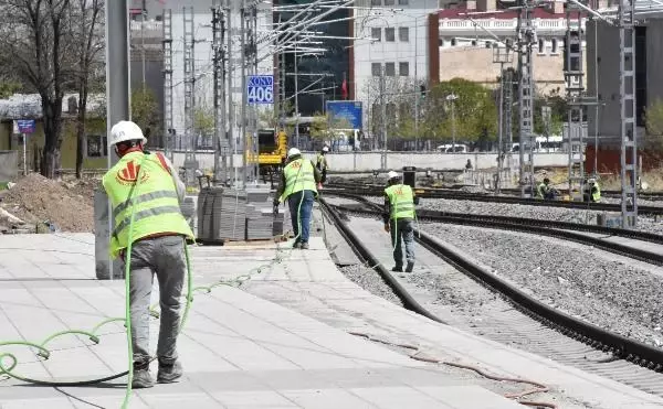 Ankara-Sivas YHT hattı 4 Eylül'de açılıyor, 12 saatlik yol 2 saate inecek Ankara-Sivas YHT hattı 4 Eylül'de açılıyor, 12 saatlik yol 2 saate inecek