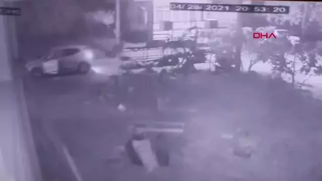 ANTALYA EVİN ÖNÜNDE BAĞLI KÖPEĞE SİLAHLI SALDIRININ 2 ŞÜPHELİSİ YAKALANDI ANTALYA EVİN ÖNÜNDE BAĞLI KÖPEĞE SİLAHLI SALDIRININ 2 ŞÜPHELİSİ YAKALANDI