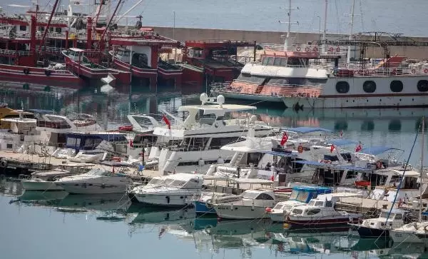 ANTALYALI YATÇILAR, MUĞLA'DAKİ MESLEKTAŞLARI GİBİ TURA ÇIKMAK İSTİYOR ANTALYALI YATÇILAR, MUĞLA'DAKİ MESLEKTAŞLARI GİBİ TURA ÇIKMAK İSTİYOR