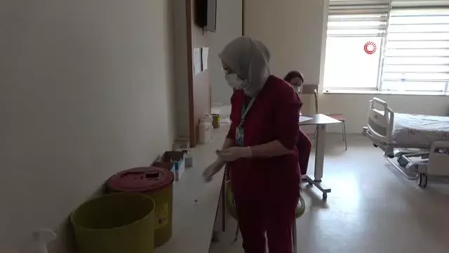 Aşılama tam kapanmada da aralıksız sürüyor Aşılama tam kapanmada da aralıksız sürüyor