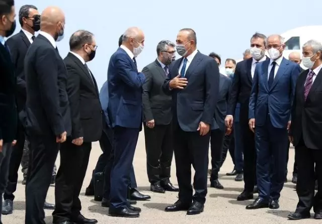 - Bakan Akar, Libya Başbakanı Dibeybe ile bir araya geldi - Bakan Akar, Libya Başbakanı Dibeybe ile bir araya geldi