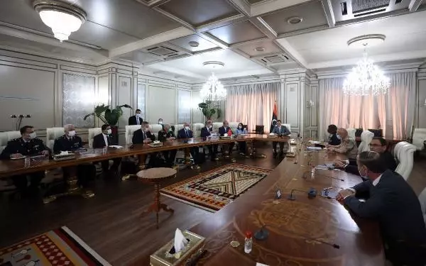 Son dakika haber | Bakan Akar ve Çavuşoğlu, Libya Başbakanı Dibeybe ile görüştü Son dakika haber | Bakan Akar ve Çavuşoğlu, Libya Başbakanı Dibeybe ile görüştü