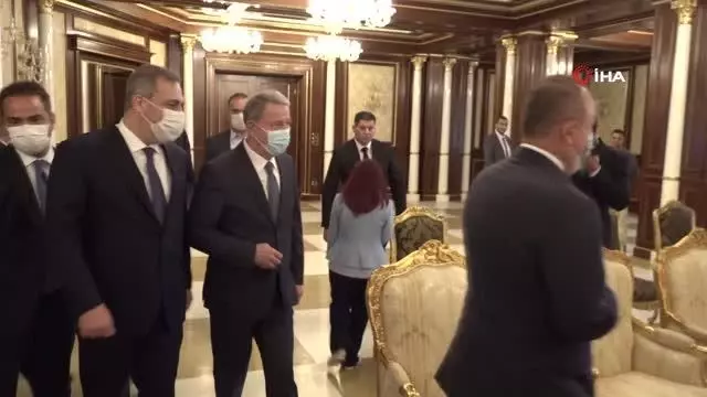 Bakan Akar ve Bakan Çavuşoğlu'ndan Libya'ya ziyaret Bakan Akar ve Bakan Çavuşoğlu'ndan Libya'ya ziyaret