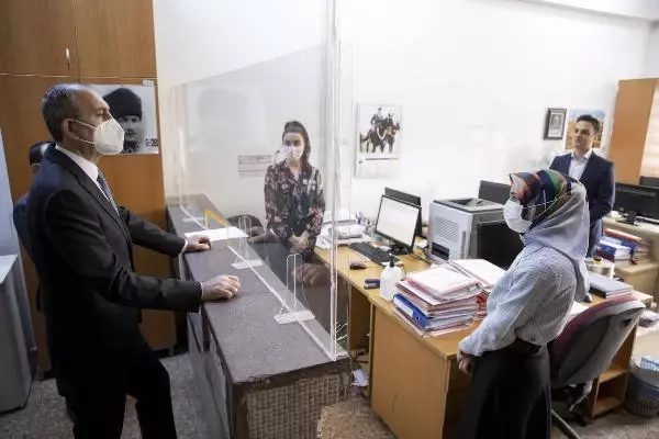 Bakan Gül'den Ankara Adliyesi'ne ziyaret Bakan Gül'den Ankara Adliyesi'ne ziyaret