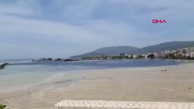 BALIKESİR ERDEK KÖRFEZİ'Nİ DE DENİZ SALYASI KAPLADI BALIKESİR ERDEK KÖRFEZİ'Nİ DE DENİZ SALYASI KAPLADI